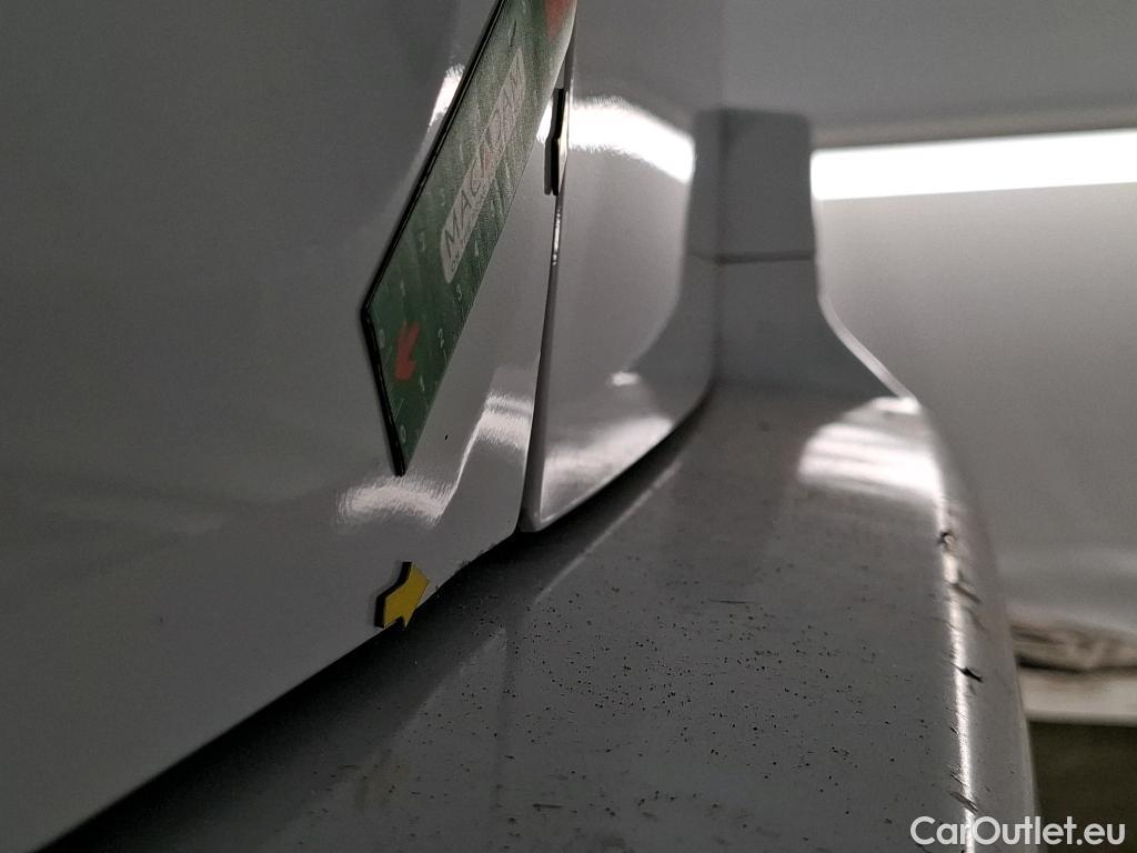  Toyota  Proace TOYOTA  City / 2019 / 4P / Fourgonnette 1.5 Medium 100 D-4D Business #18