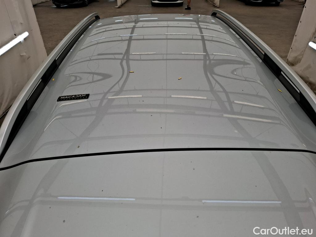  Mercedes  GLB MERCEDES-BENZ  / 2019 / 5P / SUV  200 d Business Line #1