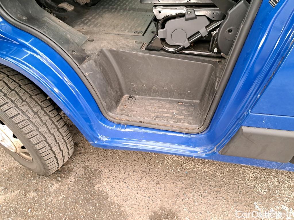  Peugeot  Boxer PEUGEOT  / 2014 / 4P / Combi 2.2 BLUEHDI 120 S&S 330 L1H1 ACCESS #3