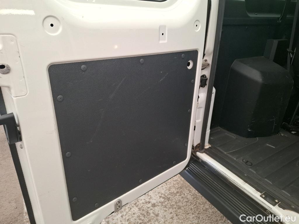  Peugeot  Boxer PEUGEOT  / 2014 / 4P / Combi 2.2 BLUEHDI 120 S&S 330 L1H1 ACCESS #11