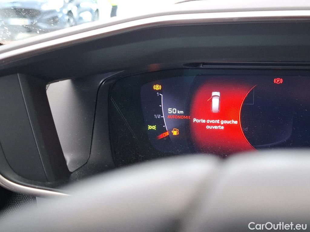  Peugeot  2008  Allure Business 1.5 HDi 110CV BVM6 E6d #17