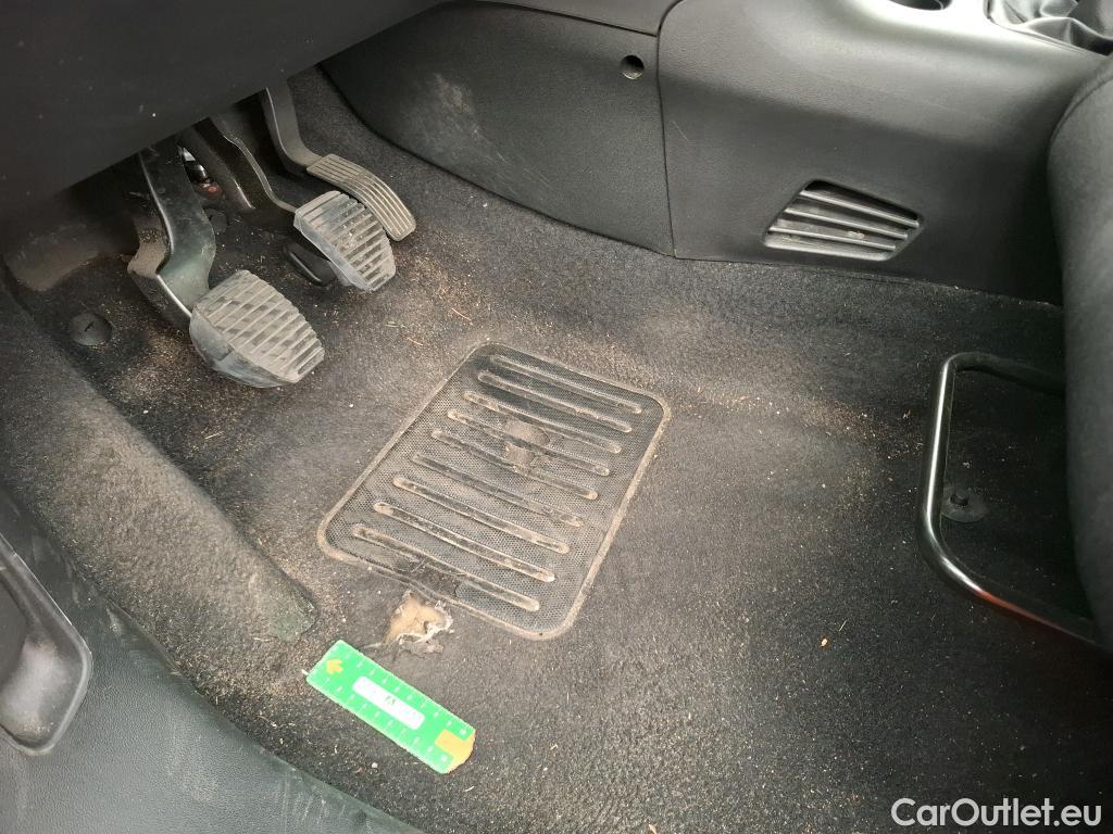  Citroen  C3  Société Feel 1.5 BlueHDI 100CV BVM5 E6dT #1
