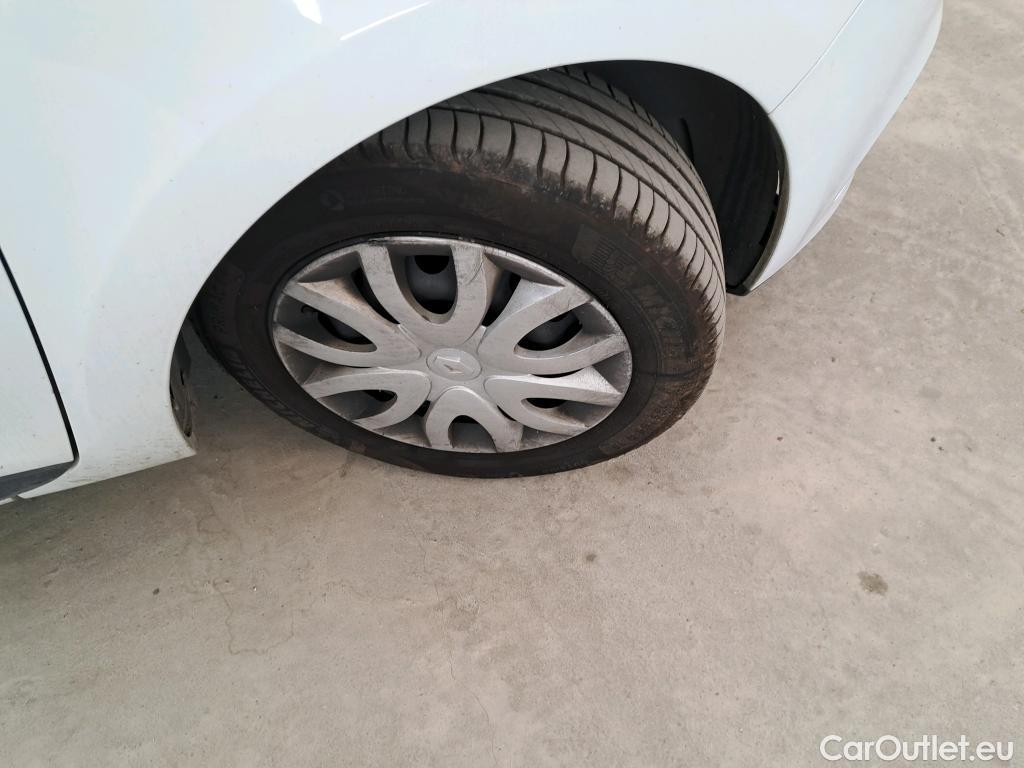 Renault  Clio  IV Air MediaNav 1.5 dCi 75CV BVM5 E6 #13
