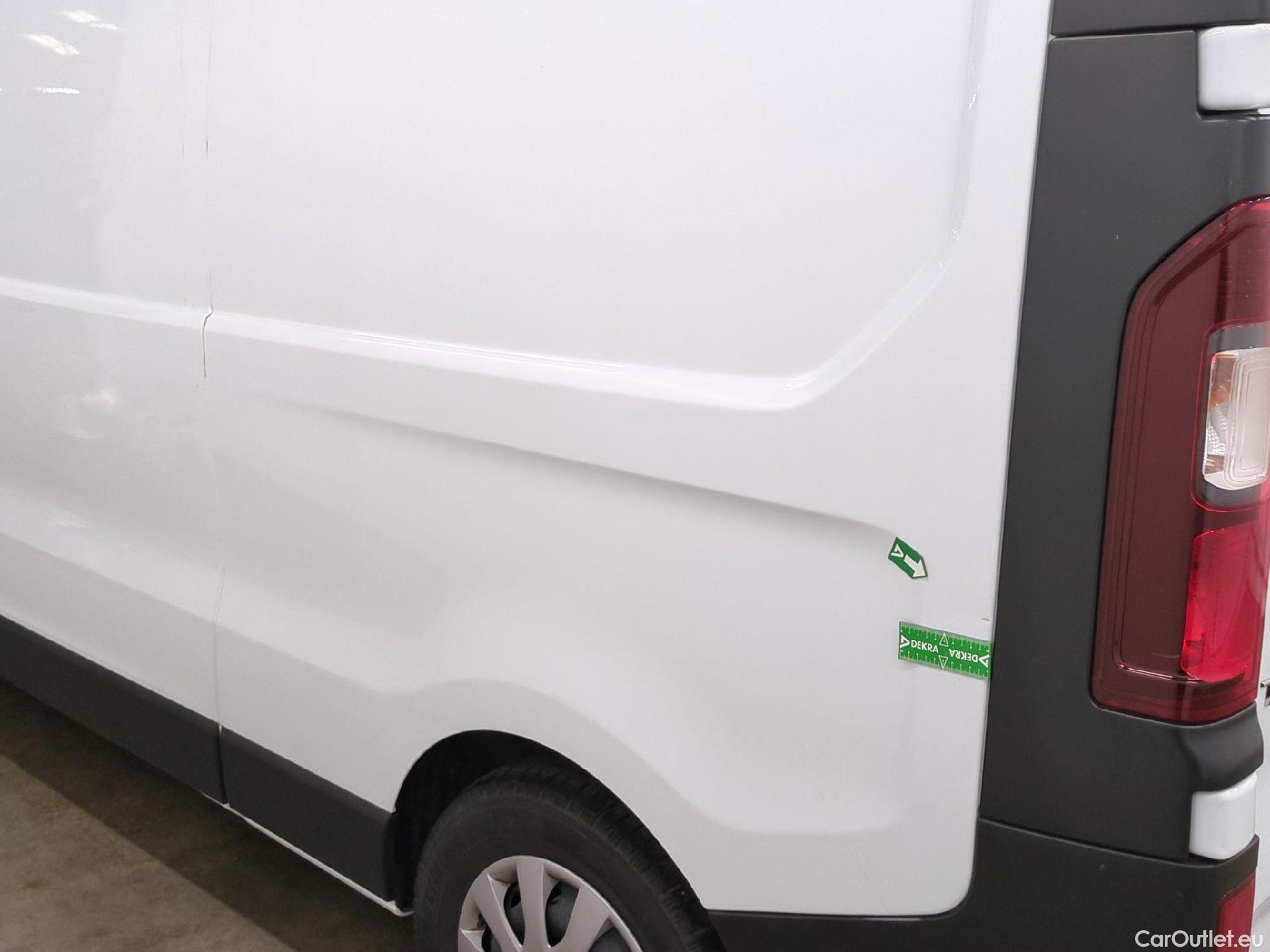  Renault  Trafic RENAULT  / 2019 / 4P / Fourgon tole NV FG GCF L2H2 1200 Energy dCi 145 #9