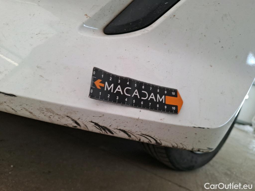  Peugeot  208  Premium 1.5 HDi 100CV BVM6 E6d #2