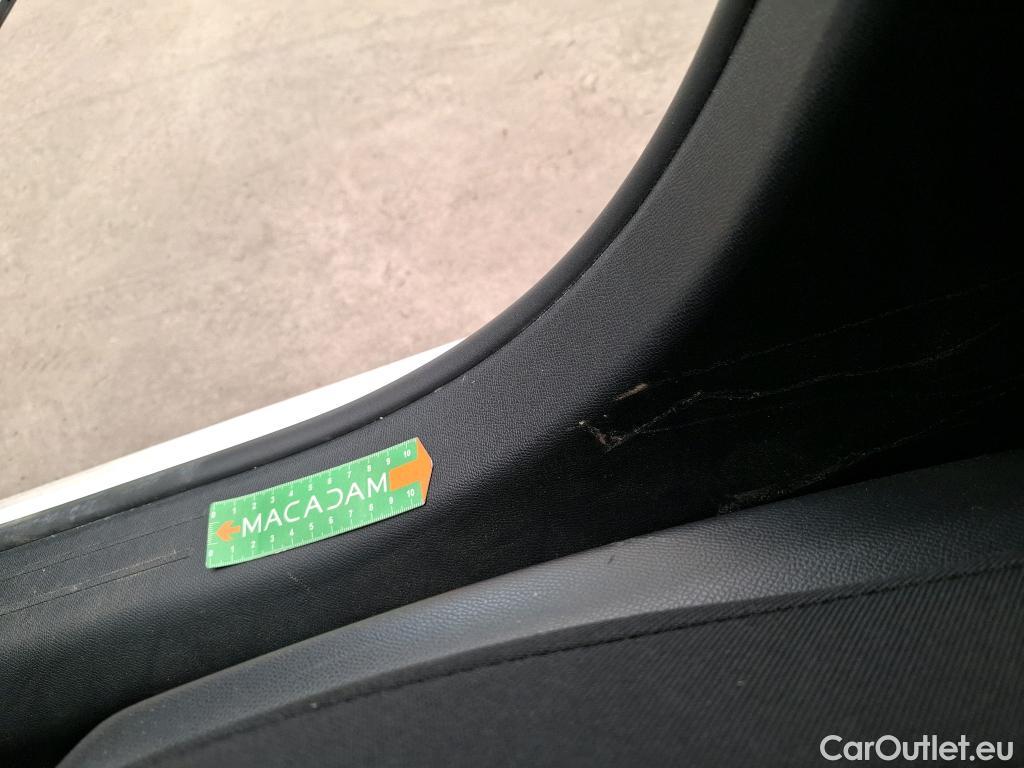  Peugeot  208  Premium 1.2 PureTech 75CV BVM5 E6d #12