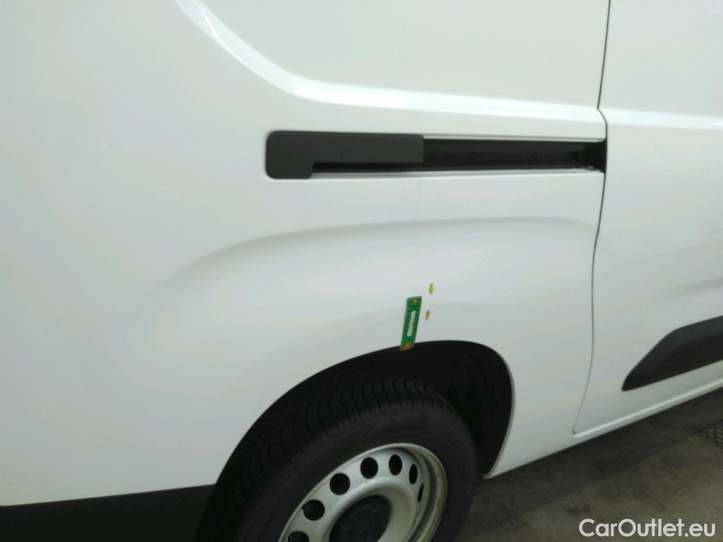  Citroen  Berlingo  Fourgon Driver XL 950 1.5 BlueHDi 100CV BVM6 E6d #8