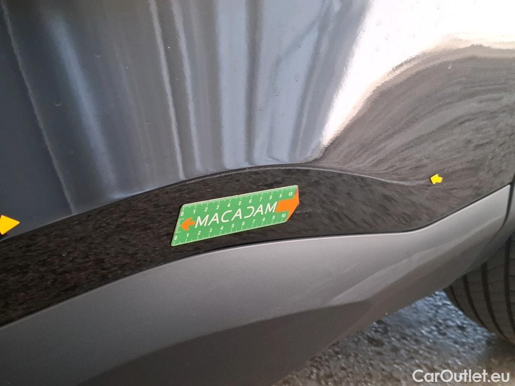  Citroen  C4 CITROEN  X / 2022 / 4P / Berline PureTech 130 S&S EAT8 Shine #3