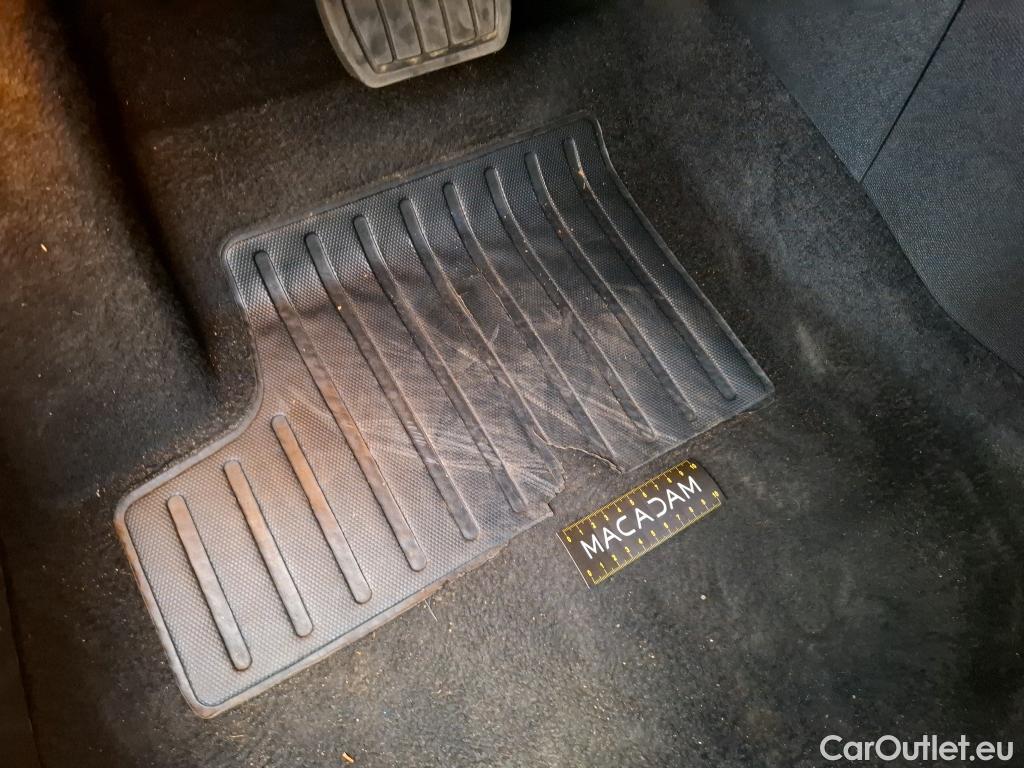  Citroen  C4 CITROEN  X / 2022 / 4P / Berline PureTech 130 S&S EAT8 Shine #14