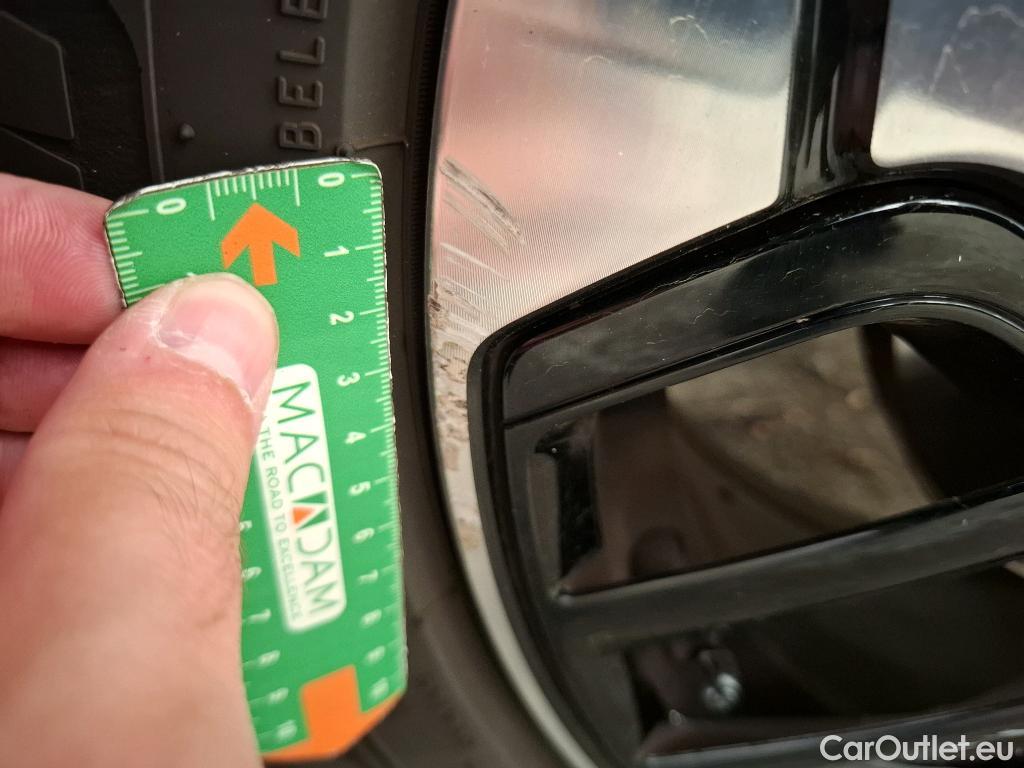  Citroen  C4 CITROEN  X / 2022 / 4P / Berline PureTech 130 S&S EAT8 Shine #8