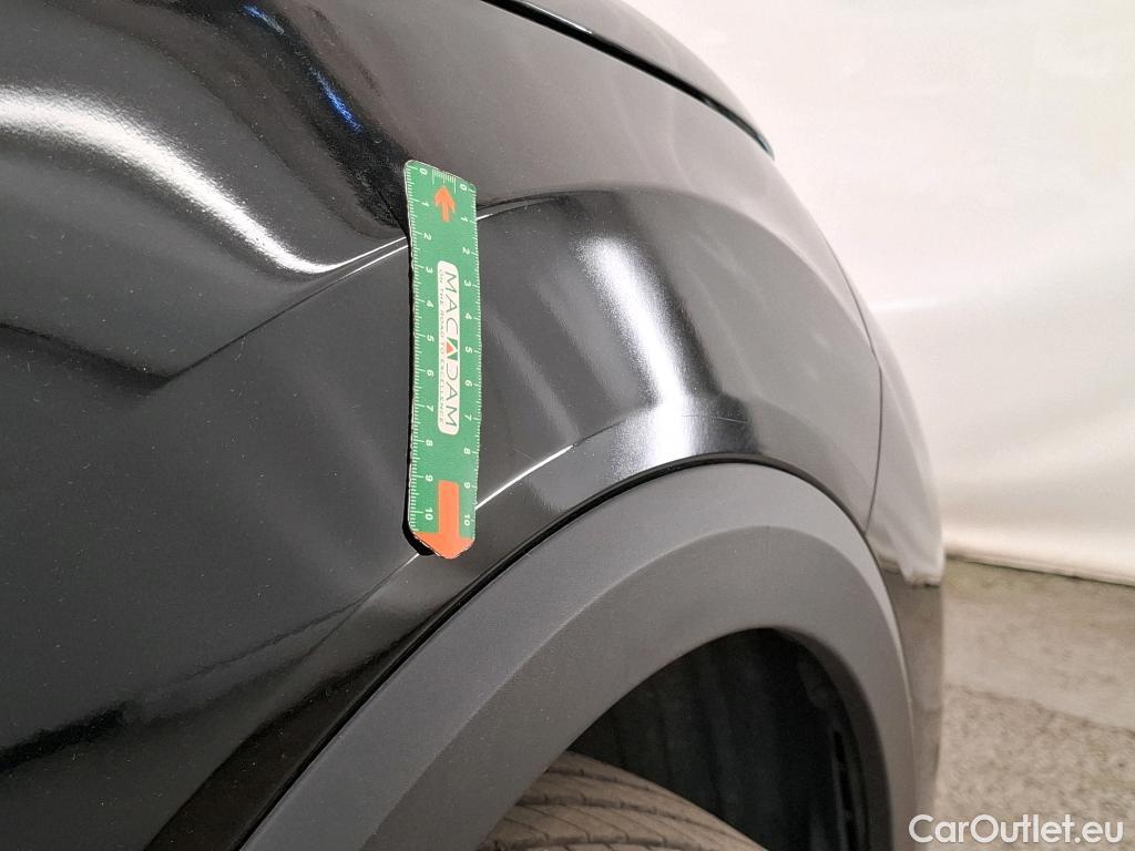 Citroen  C4 CITROEN  X / 2022 / 4P / Berline PureTech 130 S&S EAT8 Shine #2