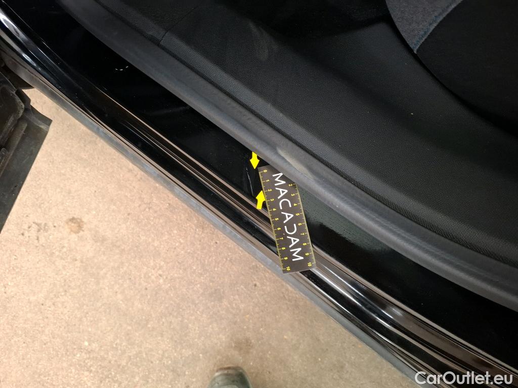 Citroen  C4 CITROEN  X / 2022 / 4P / Berline PureTech 130 S&S EAT8 Shine #21