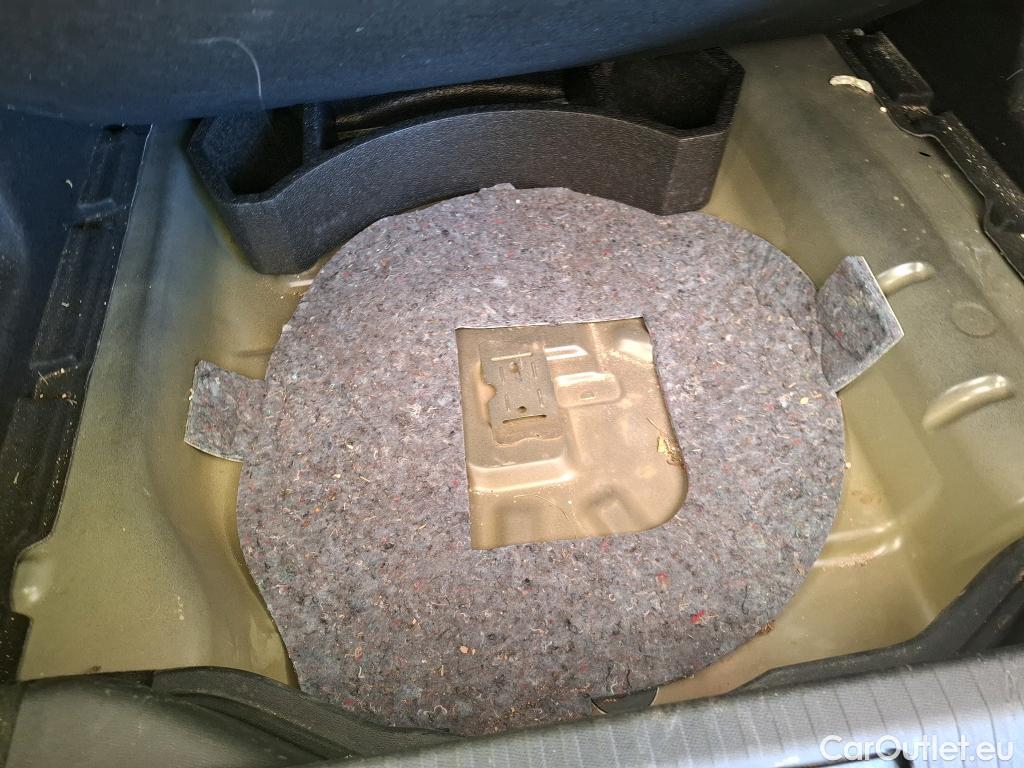  Citroen  C4 CITROEN  X / 2022 / 4P / Berline PureTech 130 S&S EAT8 Feel Pack #39