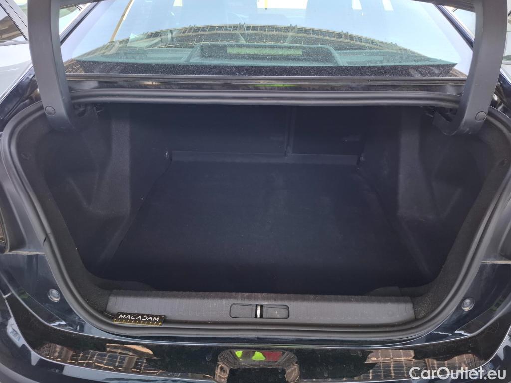  Citroen  C4 CITROEN  X / 2022 / 4P / Berline PureTech 130 S&S EAT8 Feel Pack #34