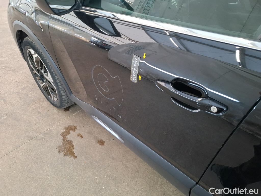  Citroen  C4 CITROEN  X / 2022 / 4P / Berline PureTech 130 S&S EAT8 Shine #1