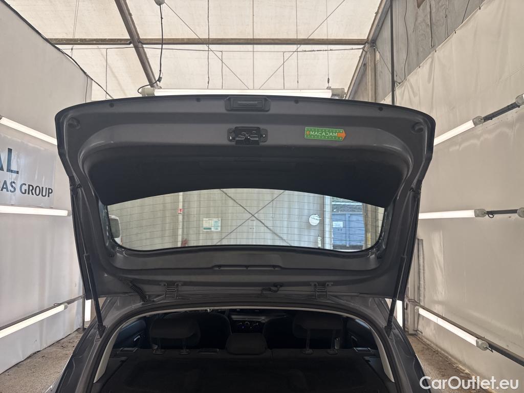  Hyundai  i20  Initia 1.2 85CV BVM5 E6d #47