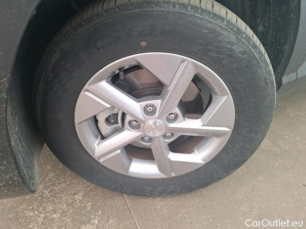  Hyundai  Konna HYUNDAI Kona / 2023 / 5P / SUV 1.6 HYBRID 141 INTUITIVE HEV #8