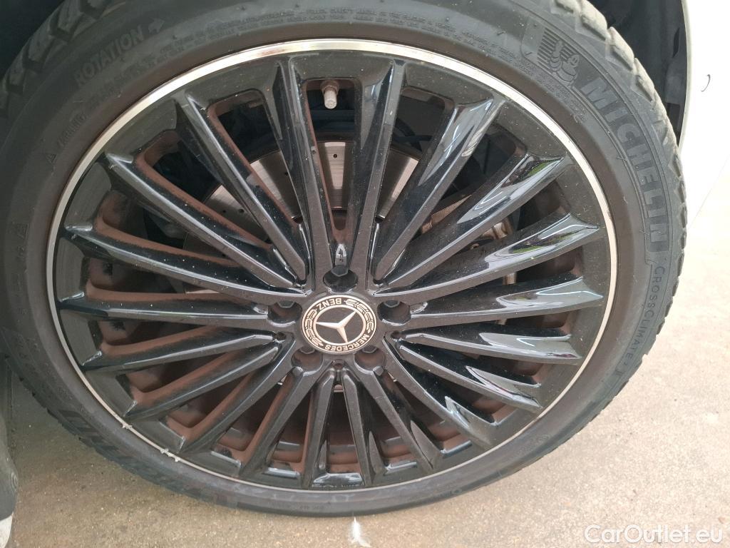  Mercedes  A-Klasse MERCEDES-BENZ Classe A Compact / 2022 / 5P / Berline A 250 e AMG Line 7G-DCT #5