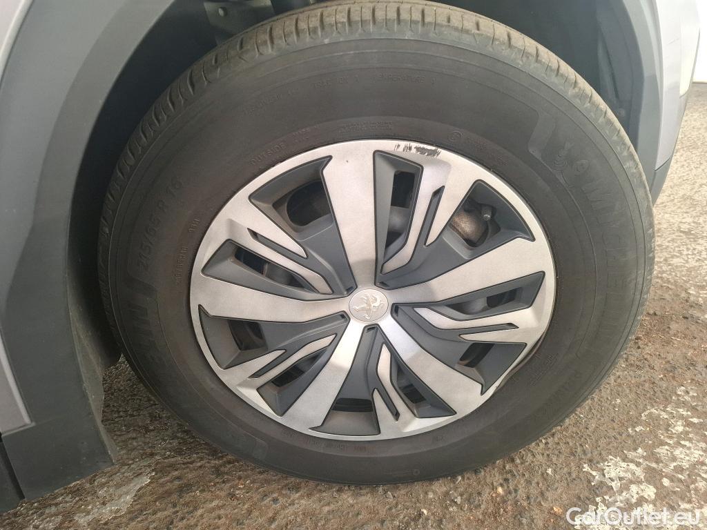  Peugeot  2008  (e-) Active Pack 50kWh BVA #5