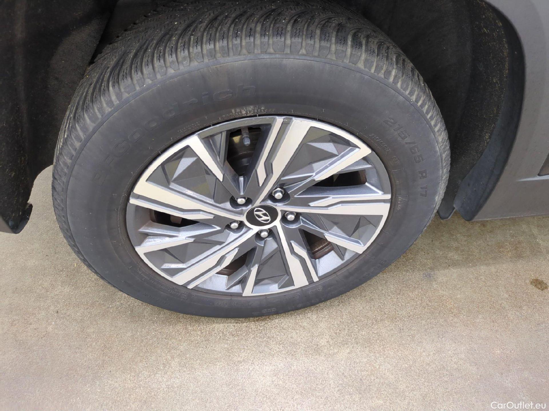  Hyundai  Tucson  Creative Hybrid 2WD 1.6 T-GDI 230CV BVA6 E6d #17