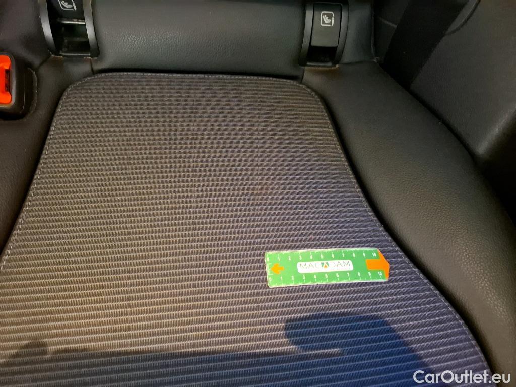  Mercedes  GLC MERCEDES-BENZ  / 2022 / 5P / SUV  300 e Business Line 4MATIC #20