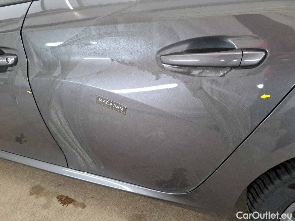  Peugeot  208 PEUGEOT  / 2019 / 5P / Berline Puretech 75 S&S Active Business #24
