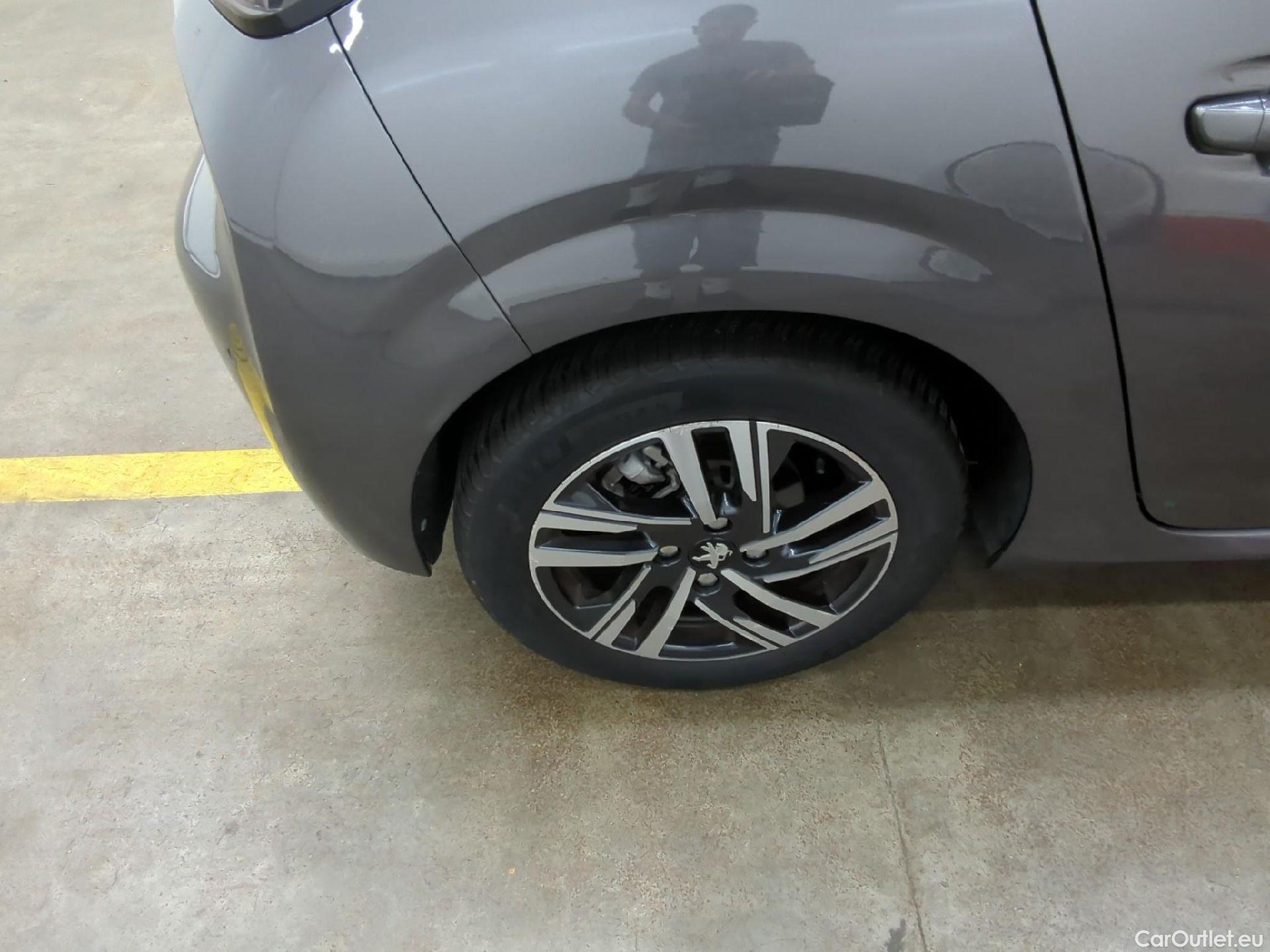  Peugeot  208  Allure Business 1.5 HDi 100CV BVM6 E6d #8