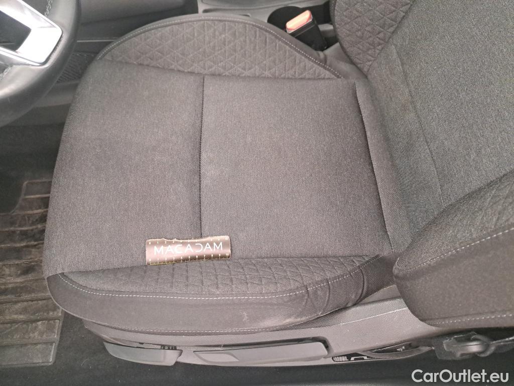  Renault  Clio RENAULT  / 2019 / 5P / Berline Business TCe 100 - 20 #17