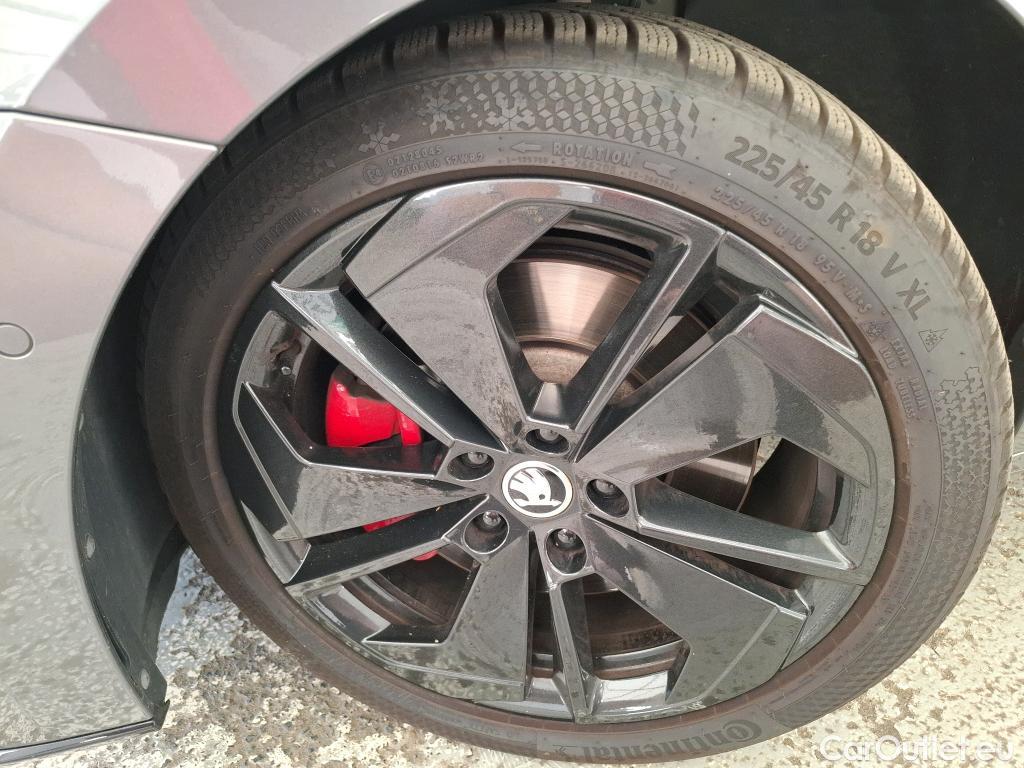  Skoda  Octavia  Break RS 2.0 TSI 245CV BVA7 E6d #9