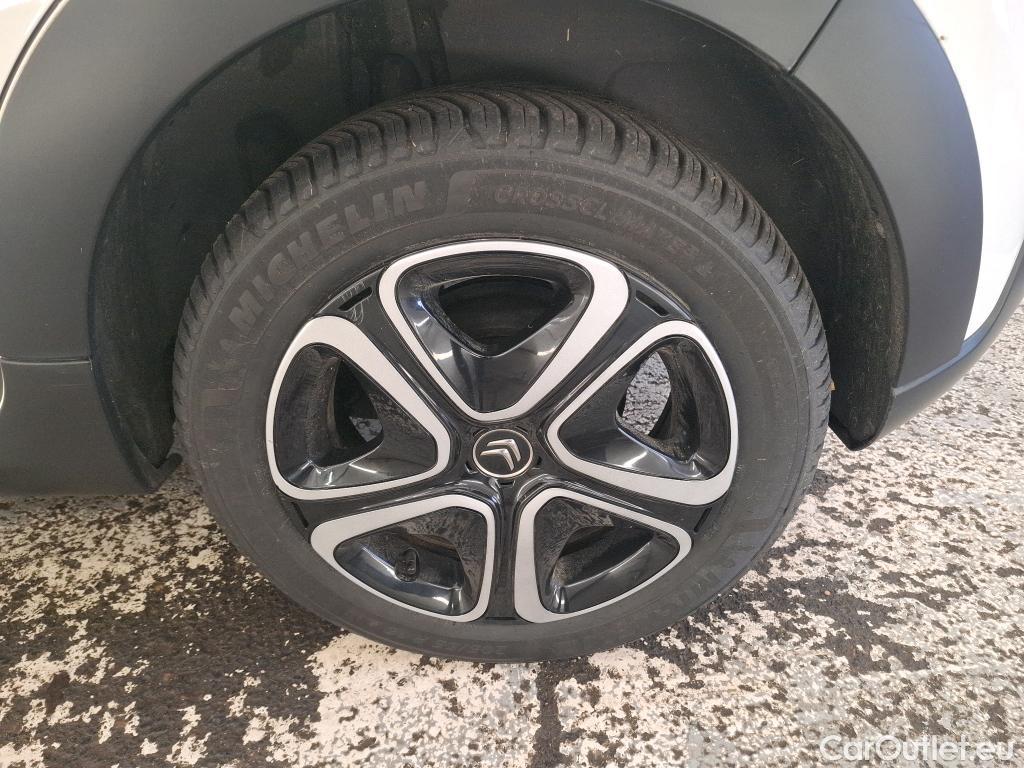  Citroen  C3   Société / 2020 / 5P / Berline / VU PureTech 83 SS BVM Feel Nav / GARANTIE STELLANTIS 10 ANS VOIR PHOTO 2 #2