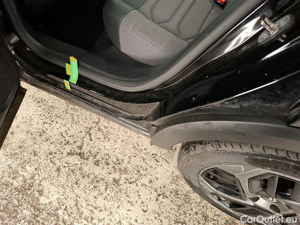  Citroen  C4   X / 2022 / 4P / Berline PureTech 130 SS EAT8 Feel Pack / GARANTIE STELLANTIS 10 ANS VOIR PHOTO 2 #40