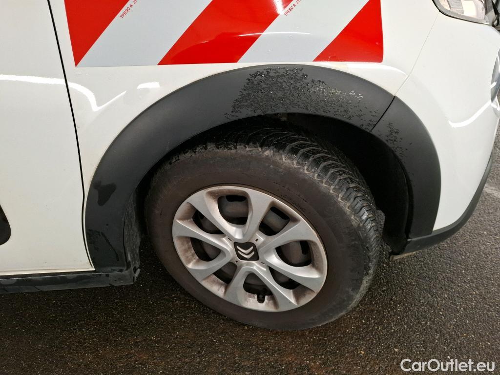  Citroen  C3   Société VU 5p Berline PureTech 82 BVM Feel Nav / GARANTIE STELLANTIS 10 ANS VOIR PHOTO 2 #12