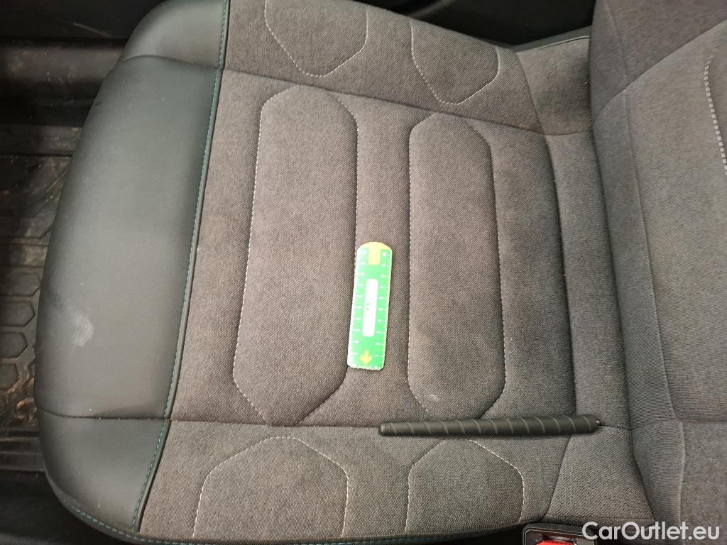  Citroen  C4   X / 2022 / 4P / Berline PureTech 130 SS EAT8 Feel Pack / GARANTIE STELLANTIS 10 ANS VOIR PHOTO 2 #62