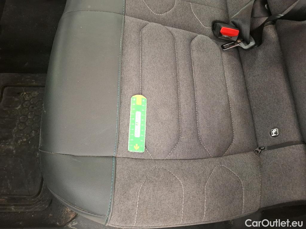  Citroen  C4   X / 2022 / 4P / Berline PureTech 130 SS EAT8 Feel Pack / GARANTIE STELLANTIS 10 ANS VOIR PHOTO 2 #64