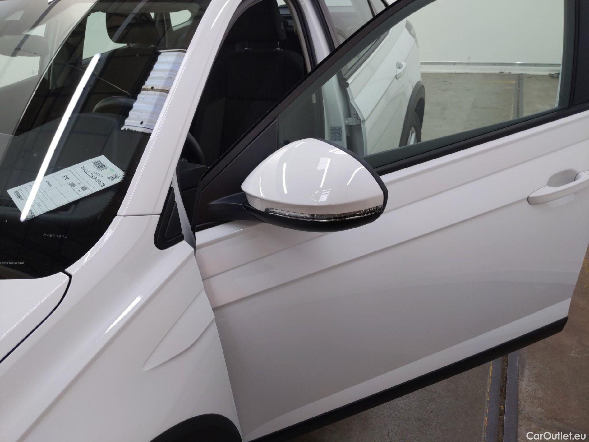  Volkswagen  Taigo  Life Plus 1.0 TSI 95CV BVM5 E6d #2