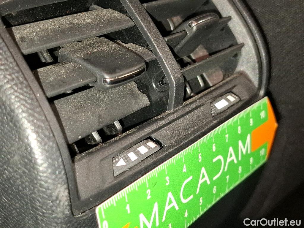  Citroen  C4   X / 2022 / 4P / Berline PureTech 130 SS EAT8 Feel Pack / GARANTIE STELLANTIS 10 ANS VOIR PHOTO 2 #33