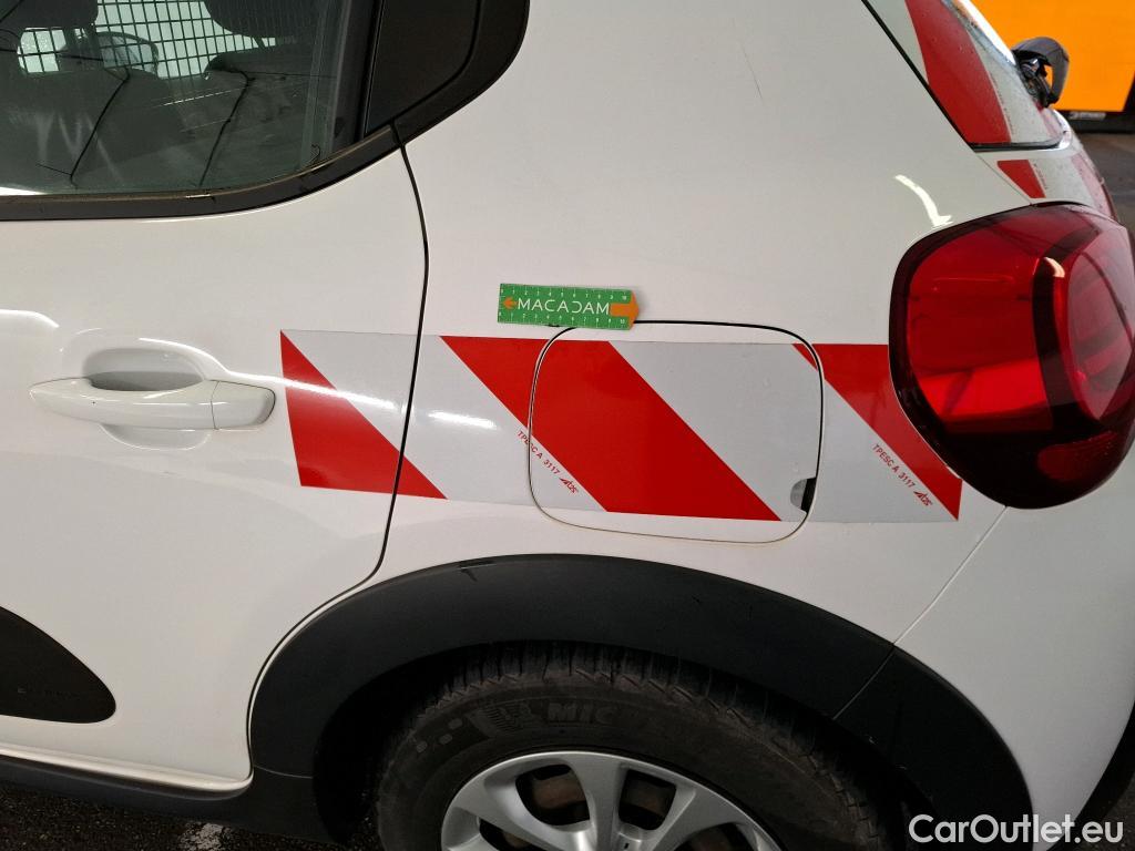  Citroen  C3   Société VU 5p Berline PureTech 82 BVM Feel Nav / GARANTIE STELLANTIS 10 ANS VOIR PHOTO 2 #19