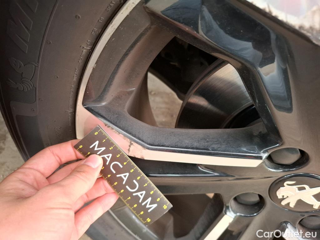  Peugeot  2008   / 2019 / 5P / Crossover PureTech 100 SS ALLURE PACK / GARANTIE STELLANTIS 10 ANS VOIR PHOTO 2 #9