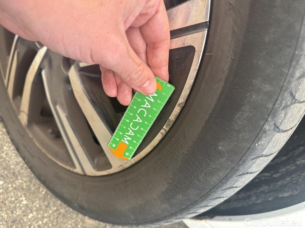  Peugeot  208   / 2019 / 5P / Berline PureTech 100 SS EAT8 Allure Pack / GARANTIE STELLANTIS 10 ANS VOIR PHOTO 2 #27