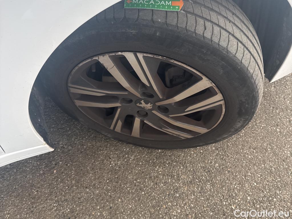  Peugeot  208   / 2019 / 5P / Berline PureTech 100 SS EAT8 Allure Pack / GARANTIE STELLANTIS 10 ANS VOIR PHOTO 2 #20
