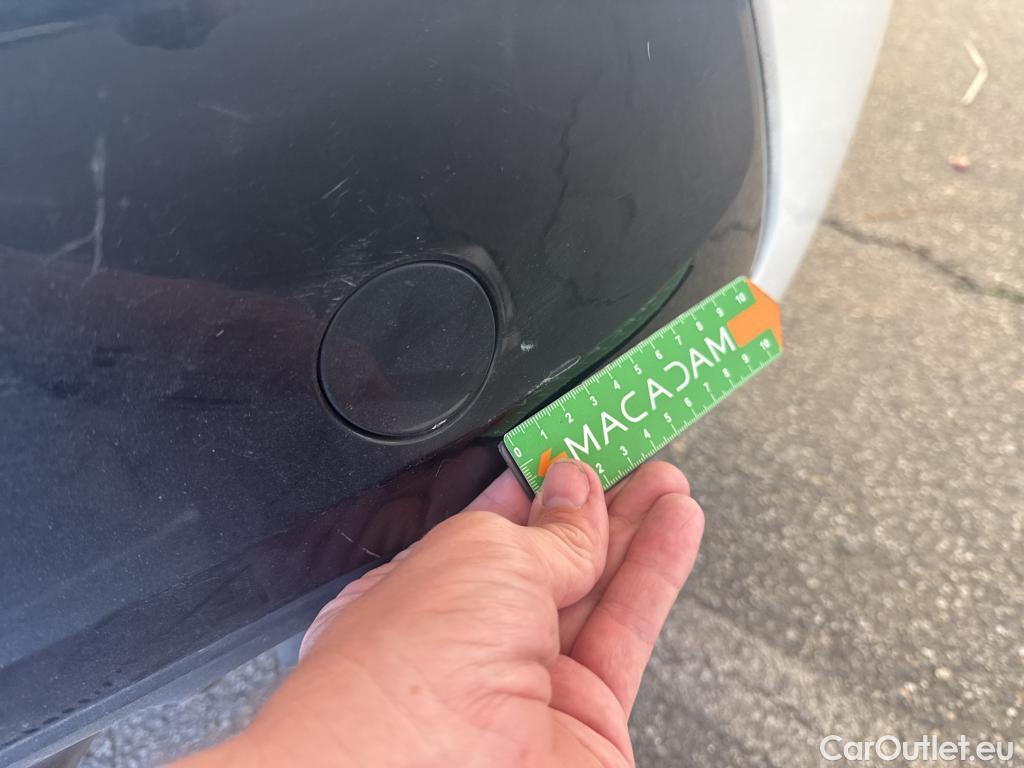  Peugeot  208   / 2019 / 5P / Berline PureTech 100 SS EAT8 Allure Pack / GARANTIE STELLANTIS 10 ANS VOIR PHOTO 2 #4