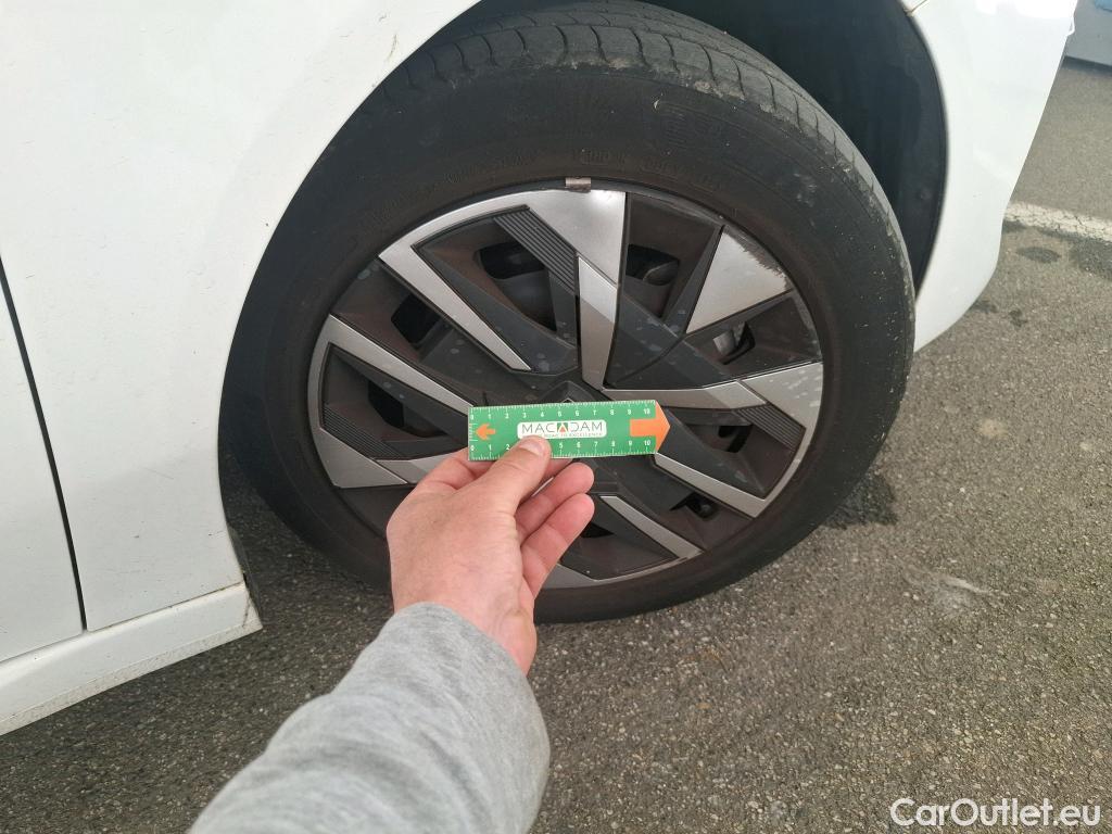  Peugeot  208   / 2023 / 5P / Berline PureTech 100 SS Active / GARANTIE STELLANTIS 10 ANS VOIR PHOTO 2 #3