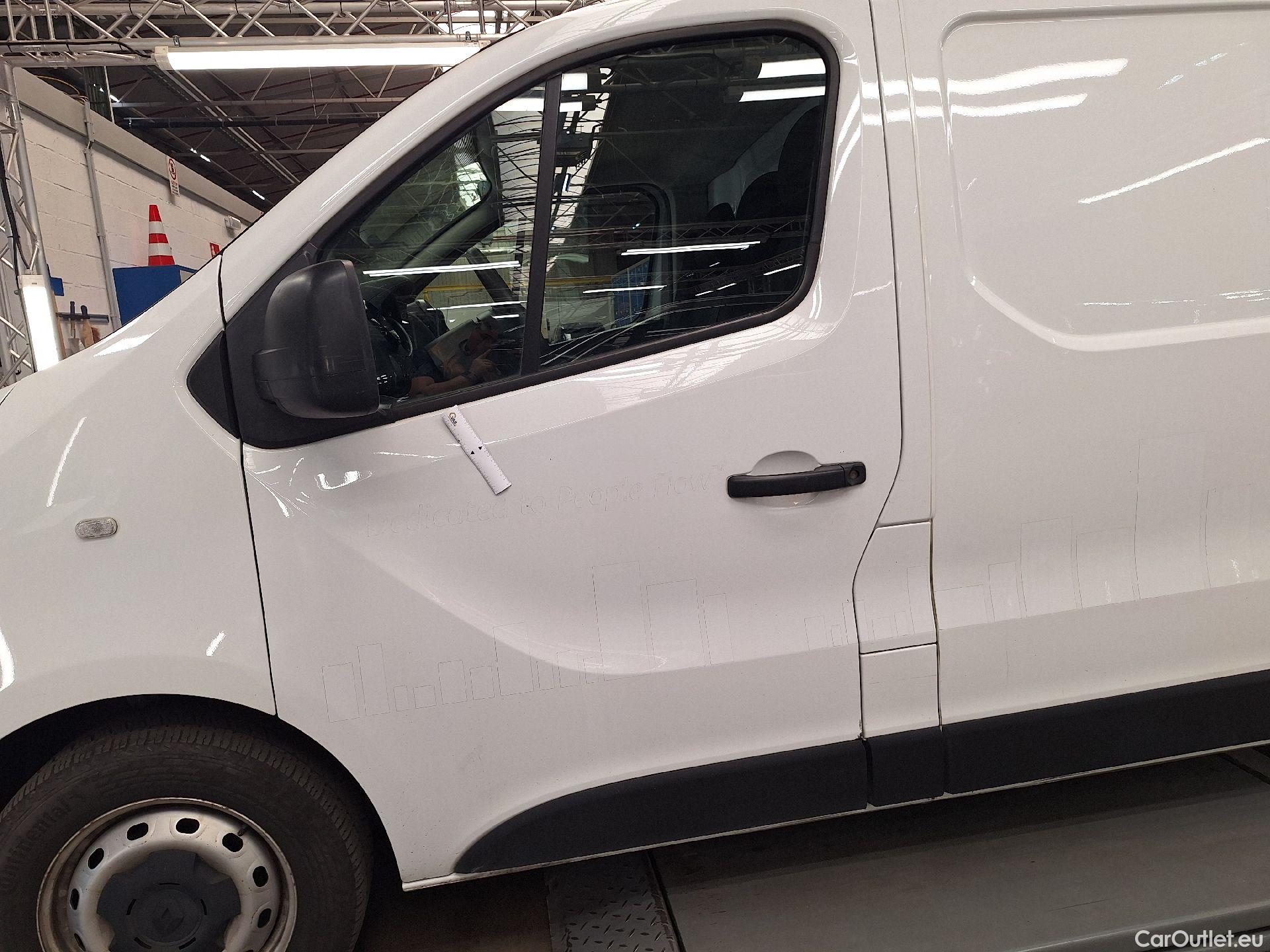  Renault  Trafic Renault, _ '14, Renault  L2H1 dCi 120 Grand Confort 2.9T 4d #49