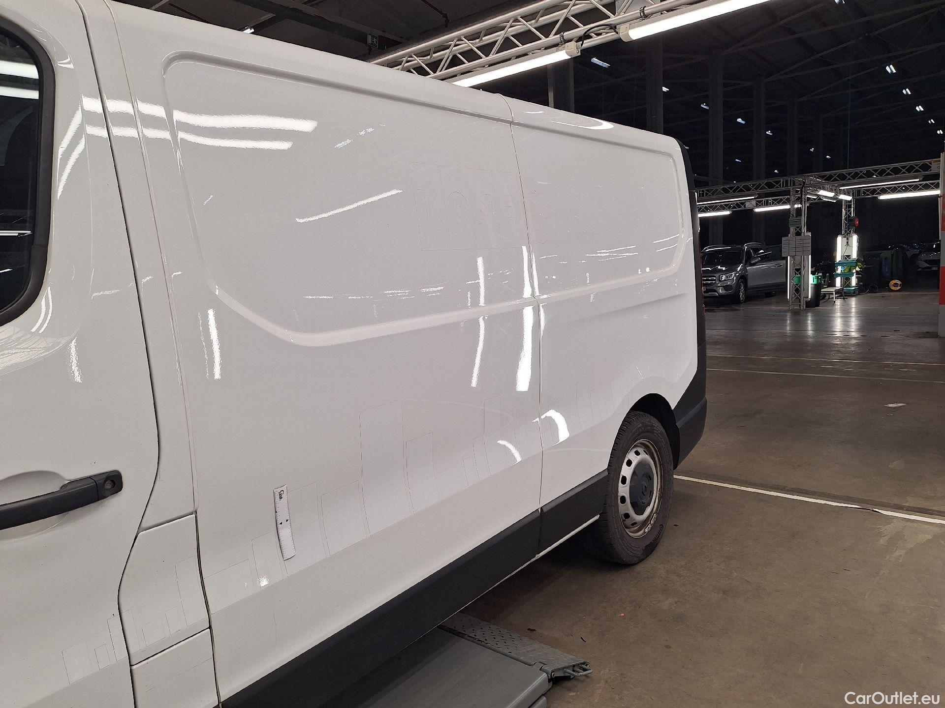  Renault  Trafic Renault, _ '14, Renault  L2H1 dCi 120 Grand Confort 2.9T 4d #53