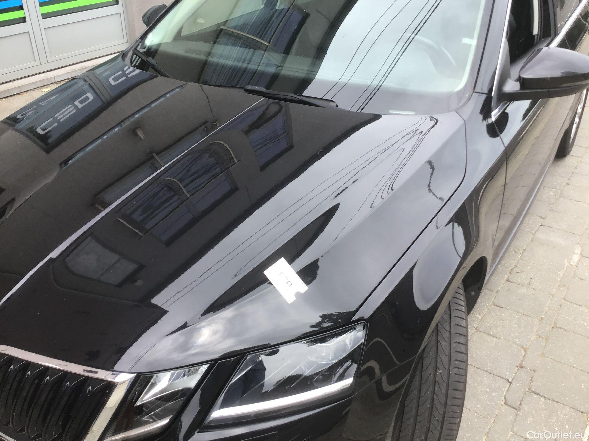  Skoda  Octavia Skoda,  Combi FL'16, Skoda  Combi 1.0 TSI GreenTec 85kW DSG7 Sty #1