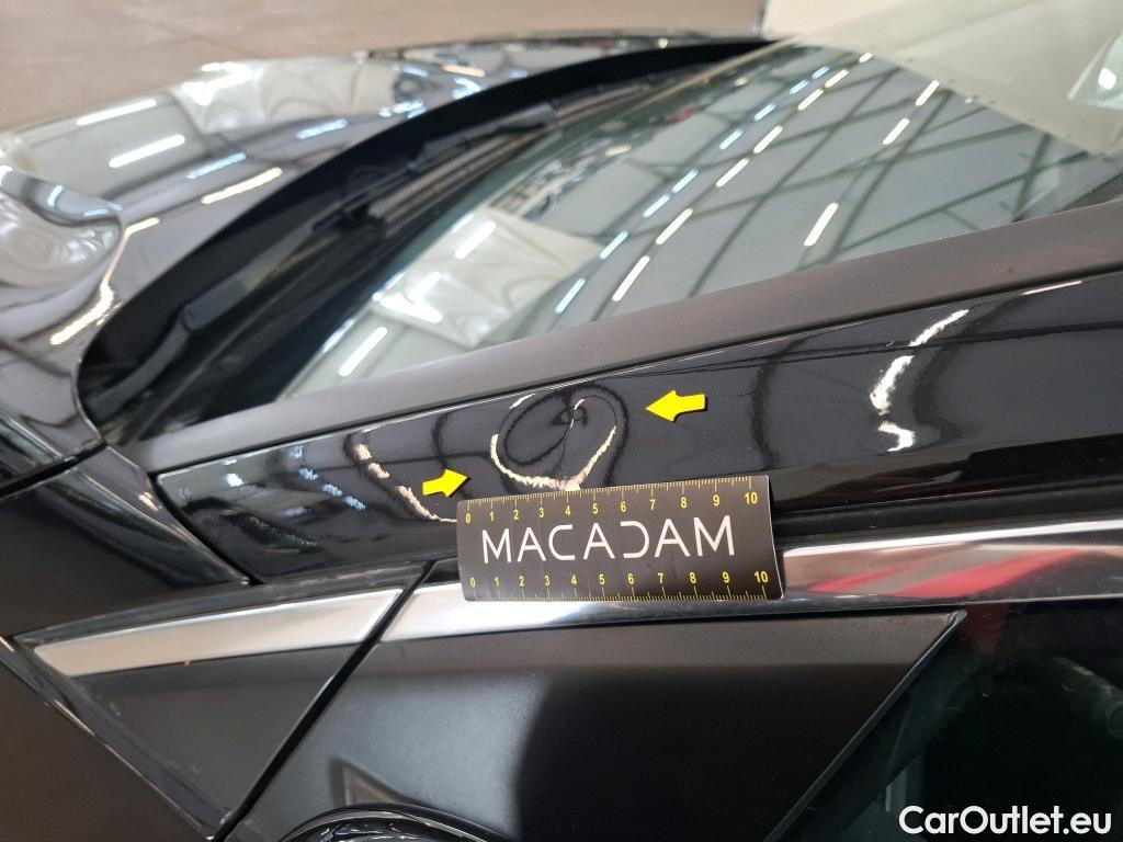  Opel   Grandland X Grandland X Elegance Business 1.5 130CV BVA8 6E #23