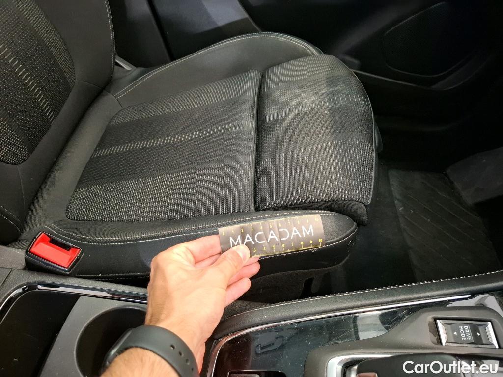  Opel   Grandland X Grandland X Elegance Business 1.5 130CV BVA8 6E #54