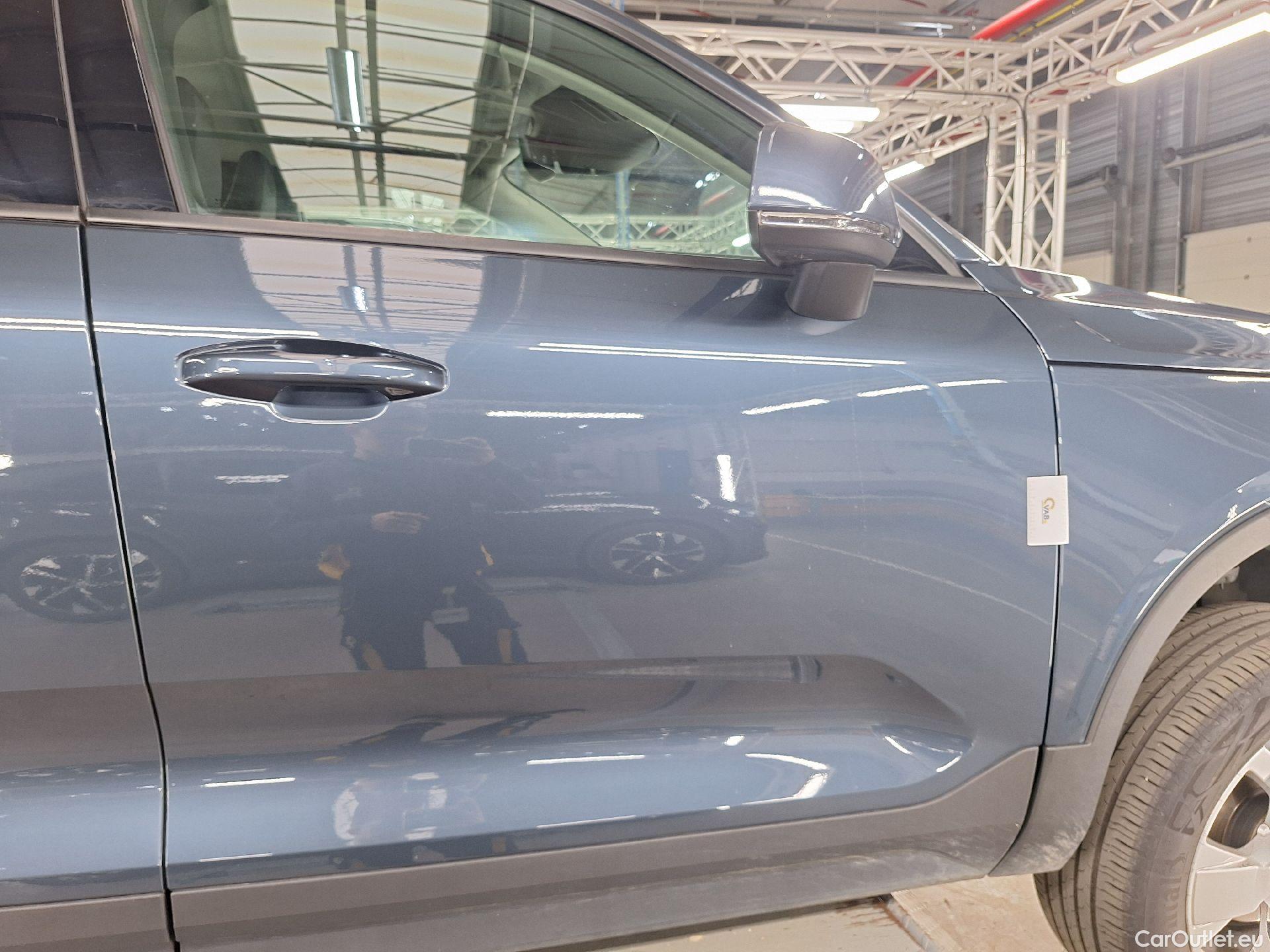  Volvo  XC 40 Volvo, XC40 '17, XC40 D3 Momentum Pro Gtr. #19
