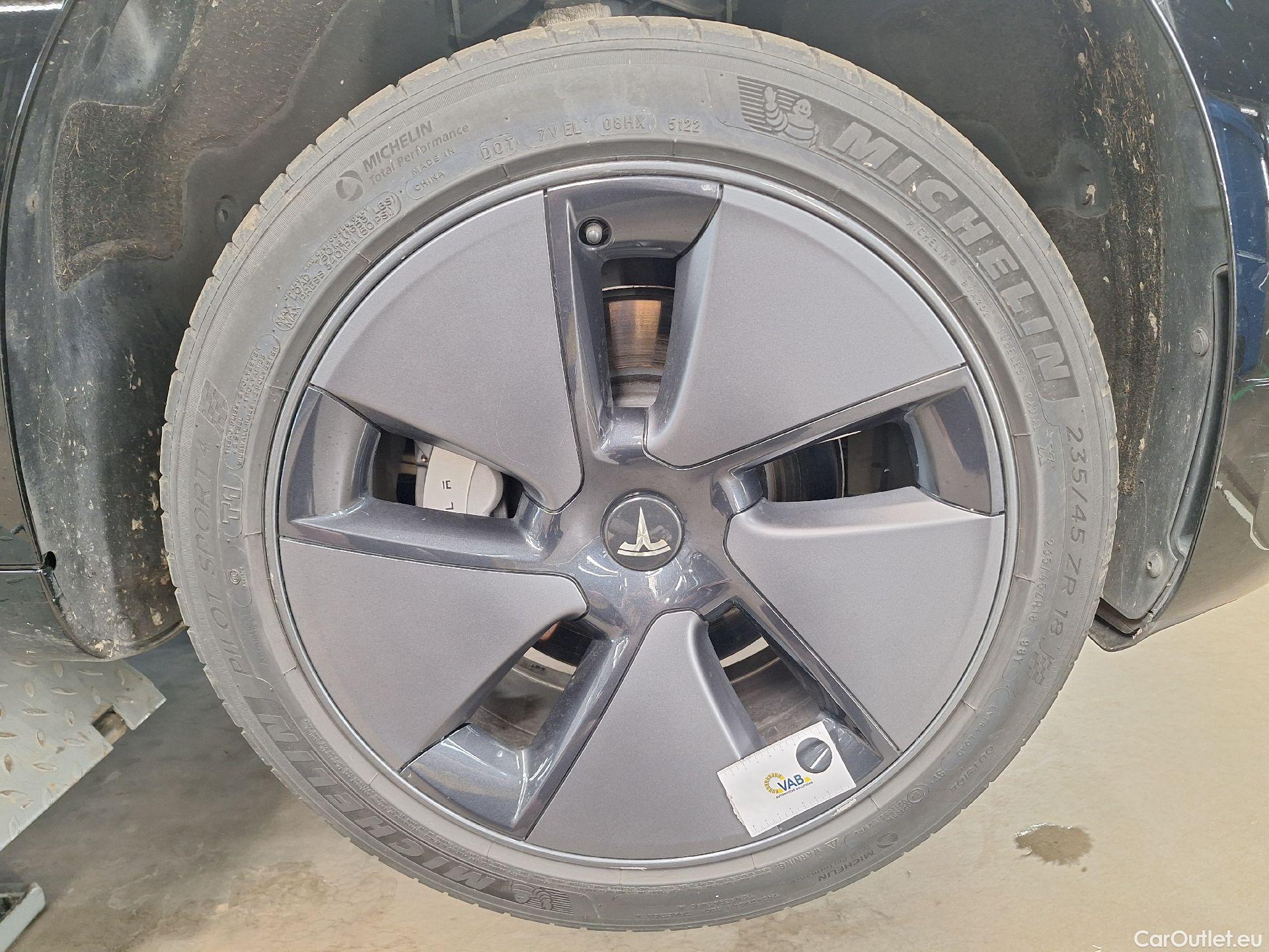  Tesla  Model 3 Tesla,  '18 BEV, Tesla  Standard RWD Plus 4d #88