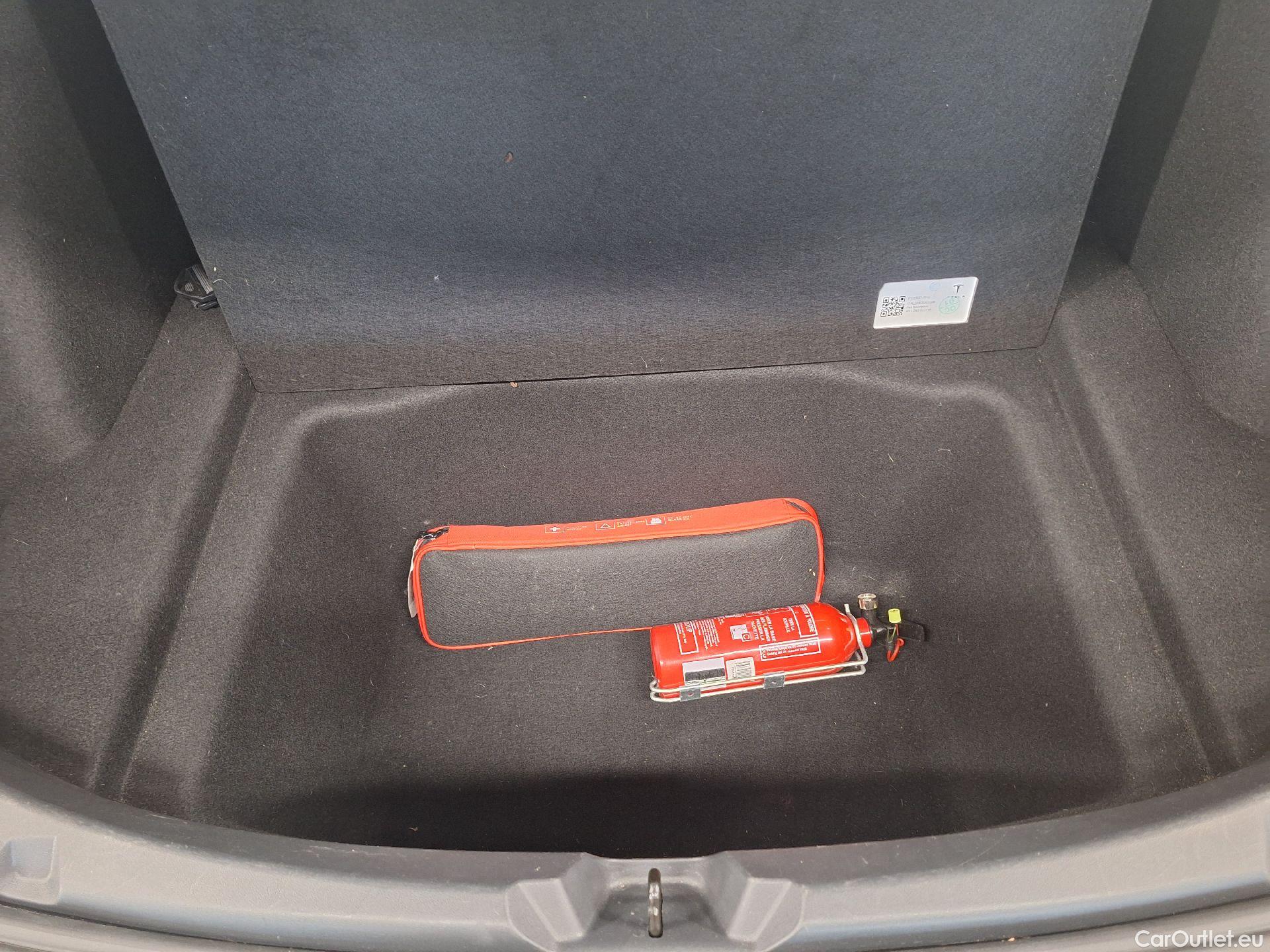  Tesla  Model 3 Tesla,  '18 BEV, Tesla  Standard RWD Plus 4d #17